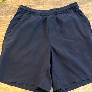 Lulu Lemon Black Shorts. 7inch LINERLESS